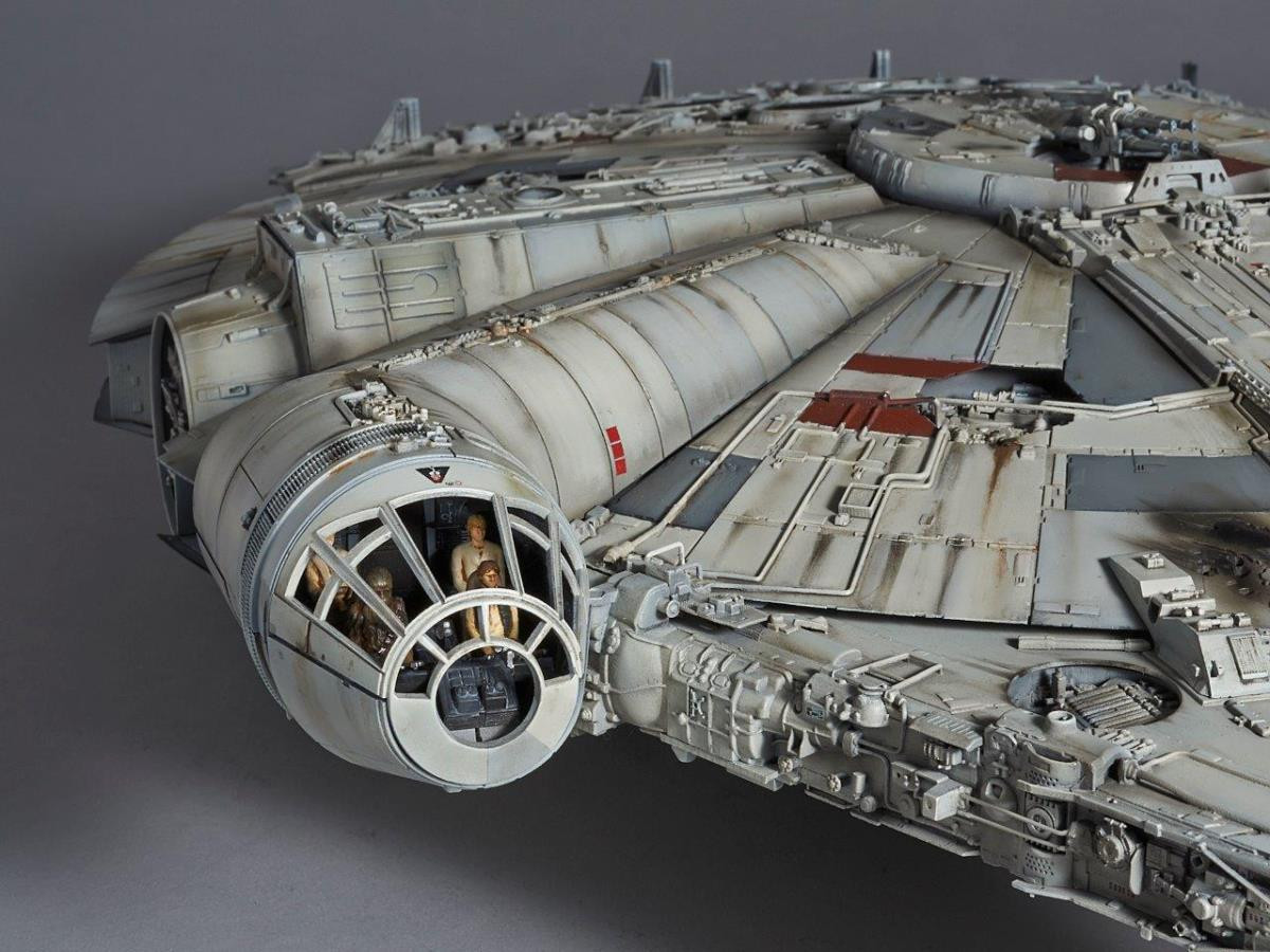 Perfect Grade Star Wars Millennium Falcon 172 Scale Revell 01206 1784