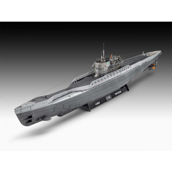 *German Submarine Type IX C/40 U190 (1:144 Scale)