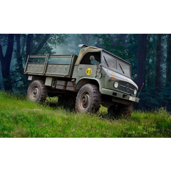 German Unimog 404 S Model Set (1:35 Scale)